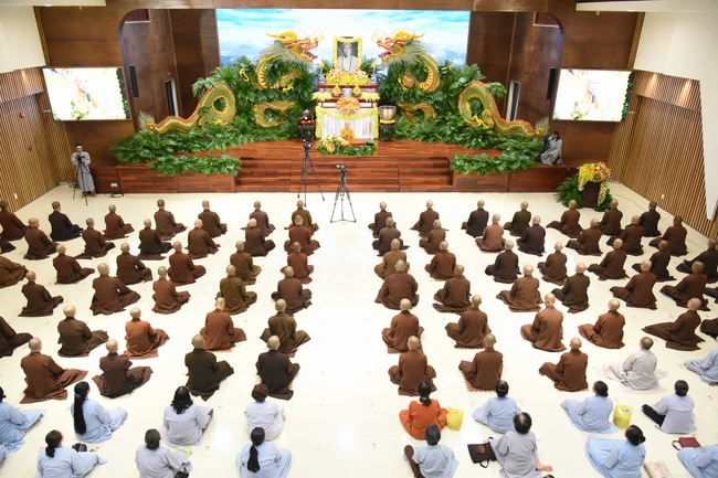 Lễ khai mạc tuần lễ triển lãm ảnh, thư pháp và các tác phẩm văn hoá Phật giáo chủ đề “Thanh Lương”