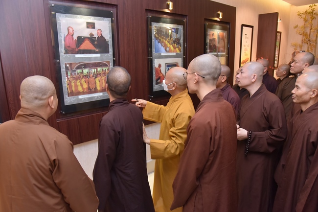 Lễ khai mạc tuần lễ triển lãm ảnh, thư pháp và các tác phẩm văn hoá Phật giáo chủ đề “Thanh Lương”