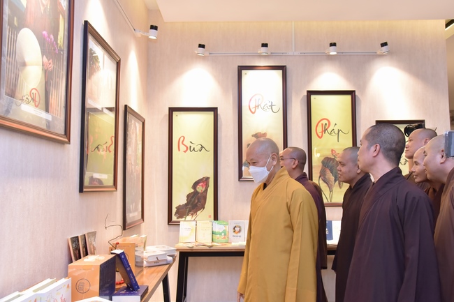 Lễ khai mạc tuần lễ triển lãm ảnh, thư pháp và các tác phẩm văn hoá Phật giáo chủ đề “Thanh Lương”