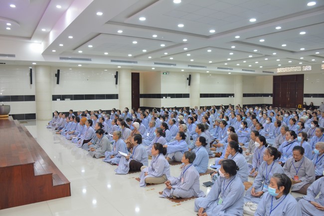 Dharma Talk The necessary things on the journey to return in The 98th Seven-Day Retreat
