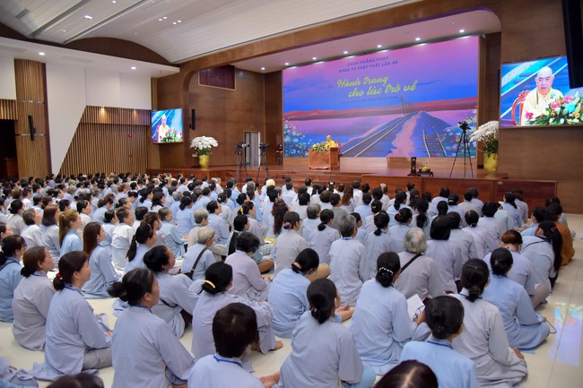 Dharma Talk The necessary things on the journey to return in The 98th Seven-Day Retreat