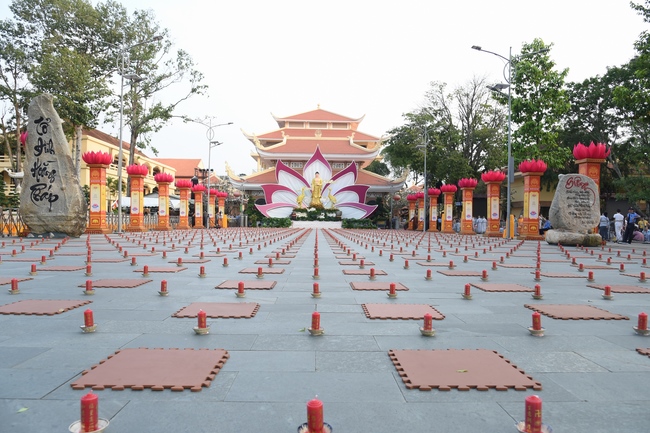 Glistening Amitabha Buddha Ceremony in 2022
