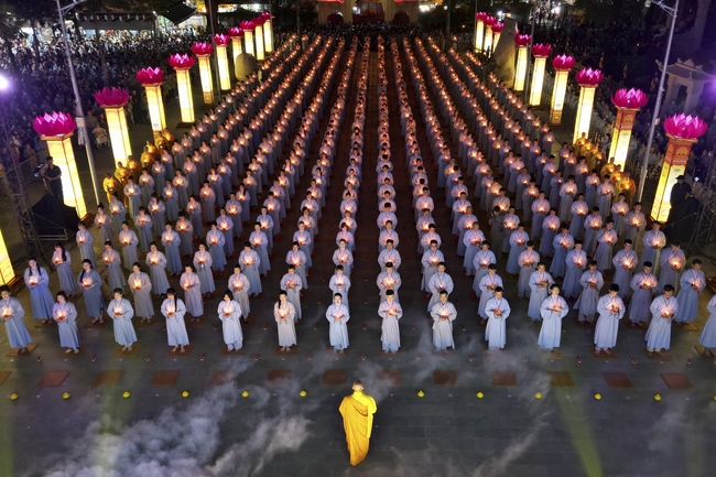 Glistening Amitabha Buddha Ceremony in 2022