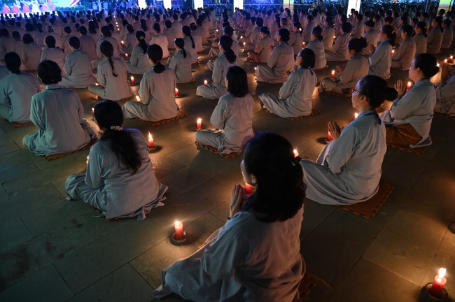 Glistening Amitabha Buddha Ceremony in 2022