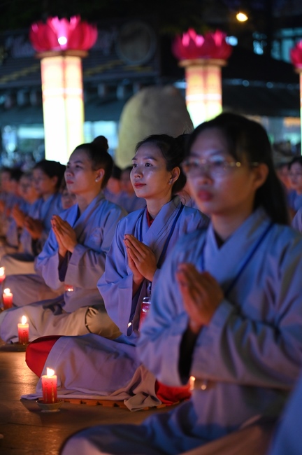 Glistening Amitabha Buddha Ceremony in 2022
