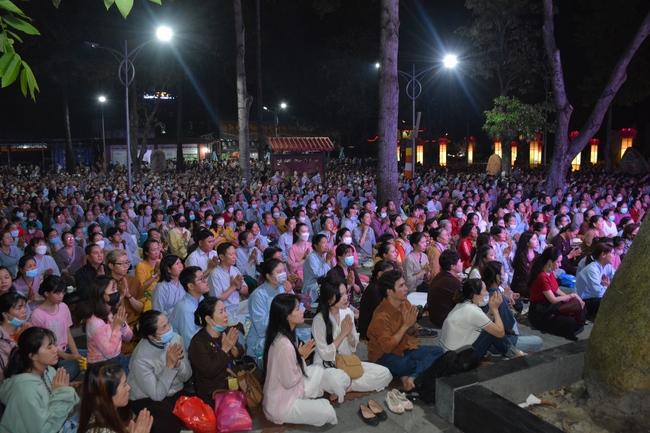 Glistening Amitabha Buddha Ceremony in 2022