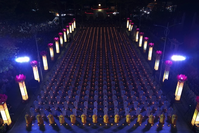 Glistening Amitabha Buddha Ceremony in 2022