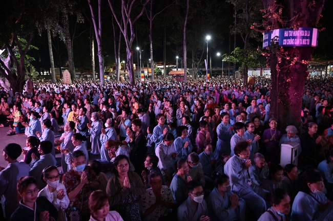 Glistening Amitabha Buddha Ceremony in 2022