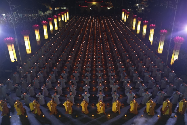 Glistening Amitabha Buddha Ceremony in 2022