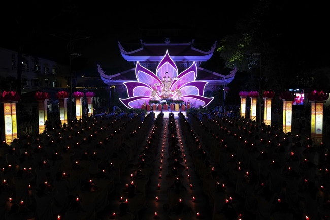 Glistening Amitabha Buddha Ceremony in 2022