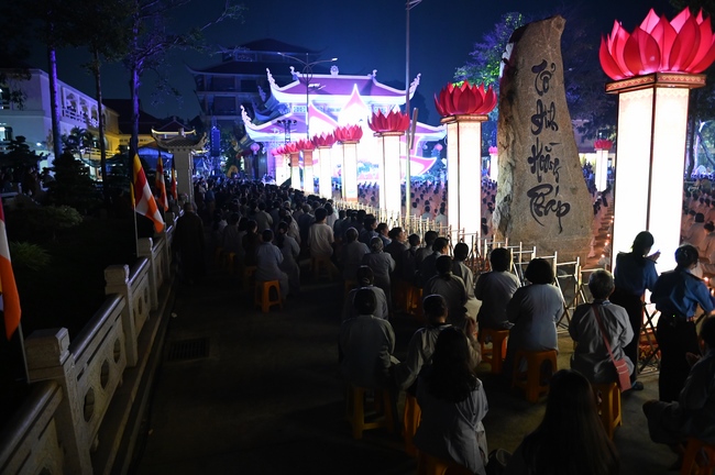 Glistening Amitabha Buddha Ceremony in 2022