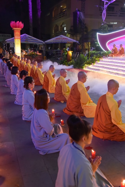 Glistening Amitabha Buddha Ceremony in 2022