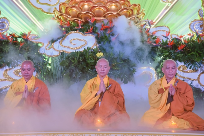 Glistening Amitabha Buddha Ceremony in 2022