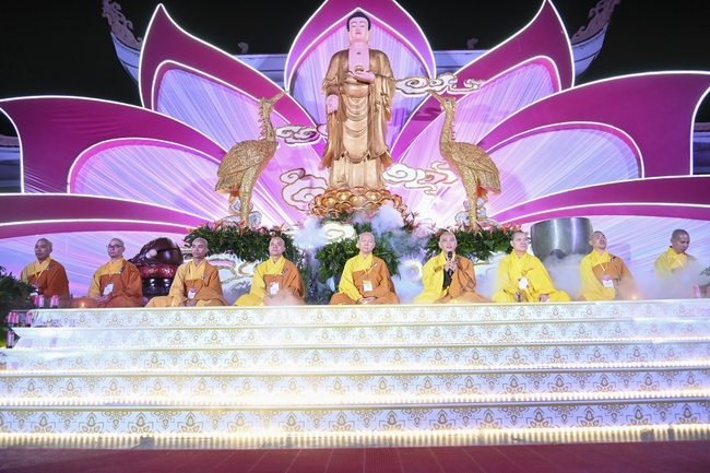 Glistening Amitabha Buddha Ceremony in 2022