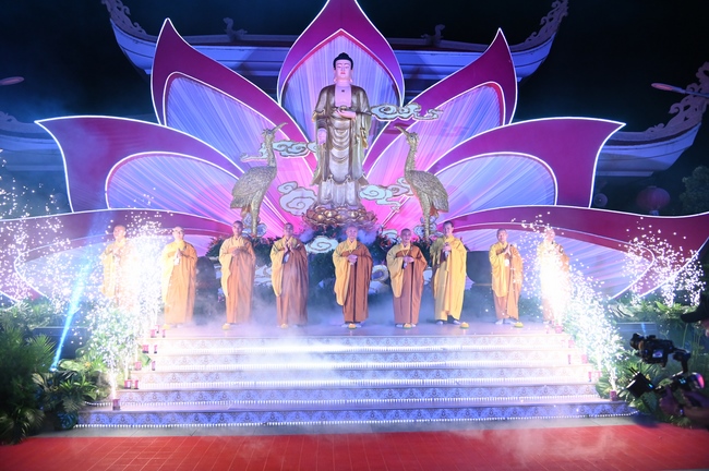 Glistening Amitabha Buddha Ceremony in 2022
