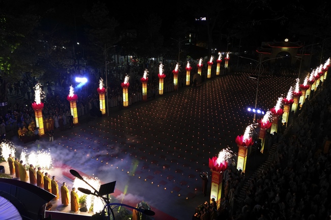 Glistening Amitabha Buddha Ceremony in 2022