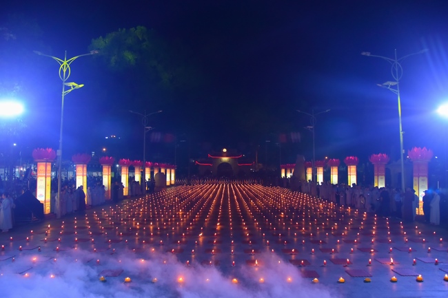 Glistening Amitabha Buddha Ceremony in 2022