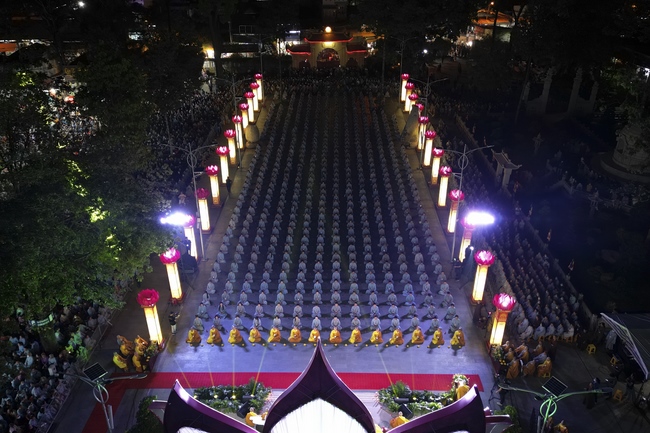 Glistening Amitabha Buddha Ceremony in 2022