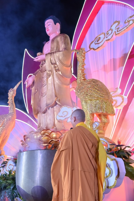 Glistening Amitabha Buddha Ceremony in 2022
