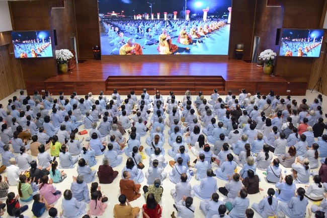 Glistening Amitabha Buddha Ceremony in 2022