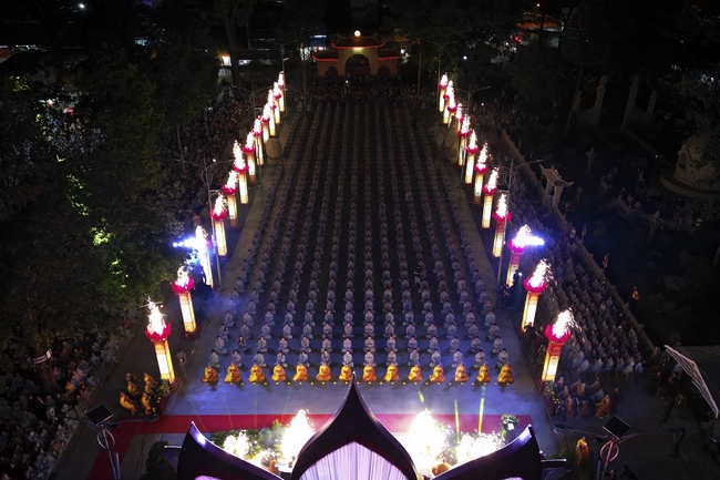 Glistening Amitabha Buddha Ceremony in 2022