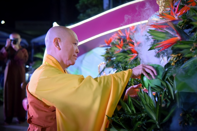 Glistening Amitabha Buddha Ceremony in 2022