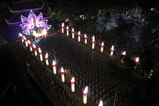 Glistening Amitabha Buddha Ceremony in 2022