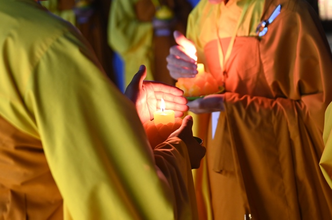 Glistening Amitabha Buddha Ceremony in 2022