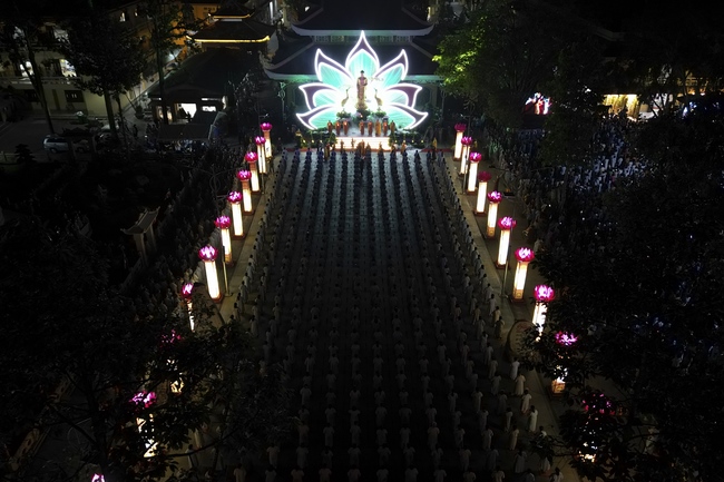 Glistening Amitabha Buddha Ceremony in 2022