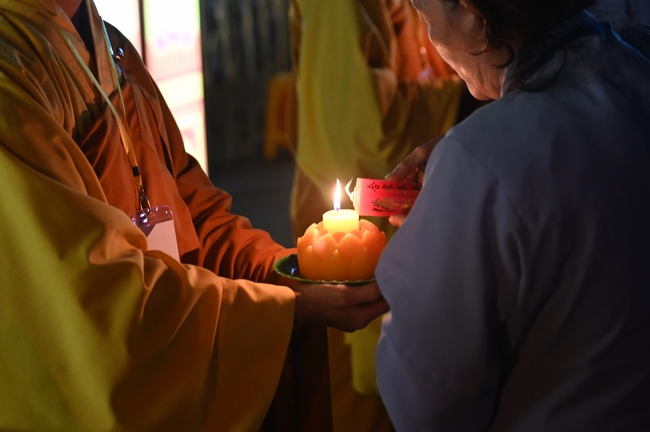 Glistening Amitabha Buddha Ceremony in 2022