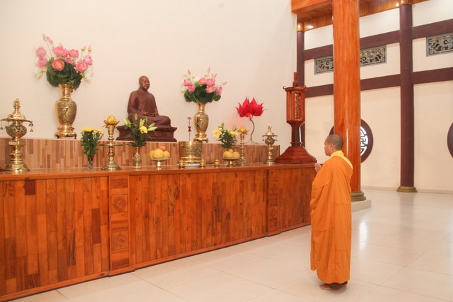 Chùa Giai Lam - Hà Tĩnh: Tu niệm Phật một ngày