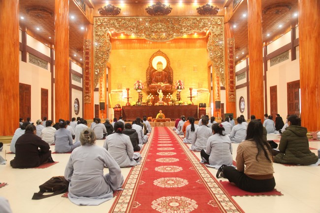 Chùa Giai Lam - Hà Tĩnh: Tu niệm Phật một ngày