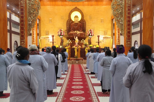 Chùa Giai Lam - Hà Tĩnh: Tu niệm Phật một ngày