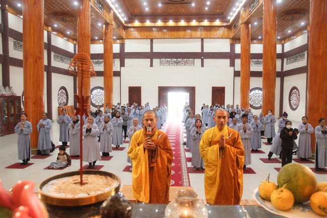 Chùa Giai Lam - Hà Tĩnh: Tu niệm Phật một ngày