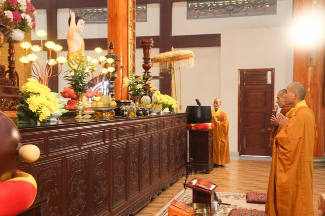 Chùa Giai Lam - Hà Tĩnh: Tu niệm Phật một ngày