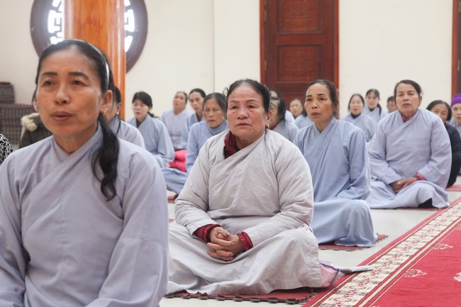 Chùa Giai Lam - Hà Tĩnh: Tu niệm Phật một ngày