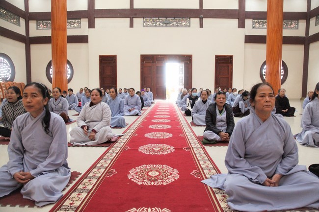 Chùa Giai Lam - Hà Tĩnh: Tu niệm Phật một ngày