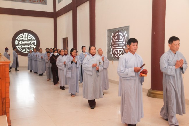 Chùa Giai Lam - Hà Tĩnh: Tu niệm Phật một ngày