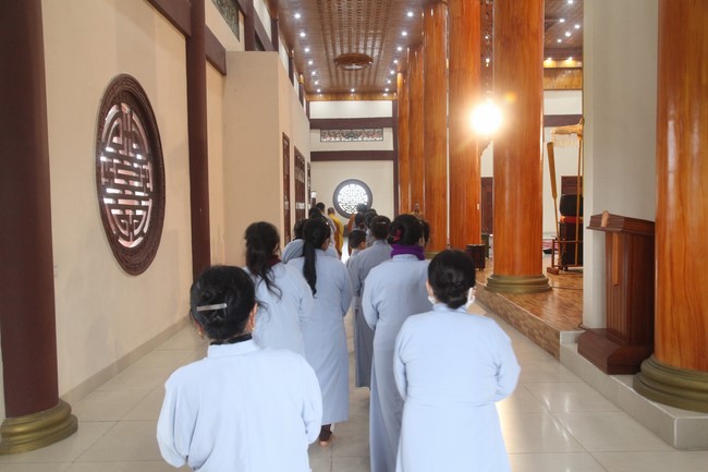 Chùa Giai Lam - Hà Tĩnh: Tu niệm Phật một ngày