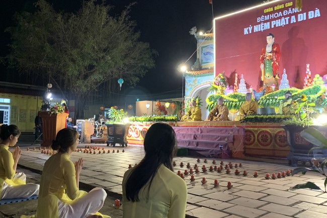 Candle Lighting Ritual to commemorate Amitabha’s Buddha at Dong Cao Pagoda – Thanh Hoa