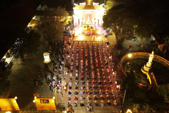 Candle Lighting Ritual to commemorate Amitabha’s Buddha at Dong Cao Pagoda – Thanh Hoa