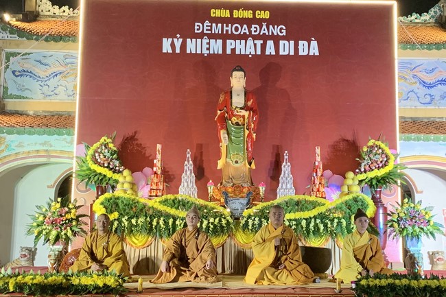 Candle Lighting Ritual to commemorate Amitabha’s Buddha at Dong Cao Pagoda – Thanh Hoa