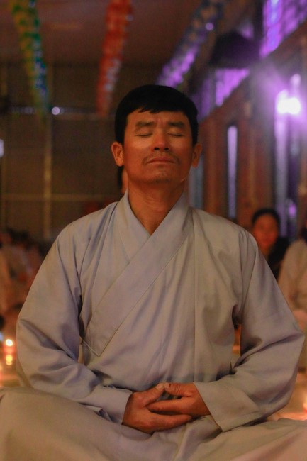 Chùa Bốn – Nghệ An: Lễ Hoa Đăng Kỷ Niệm Đức Phật A Di Đà