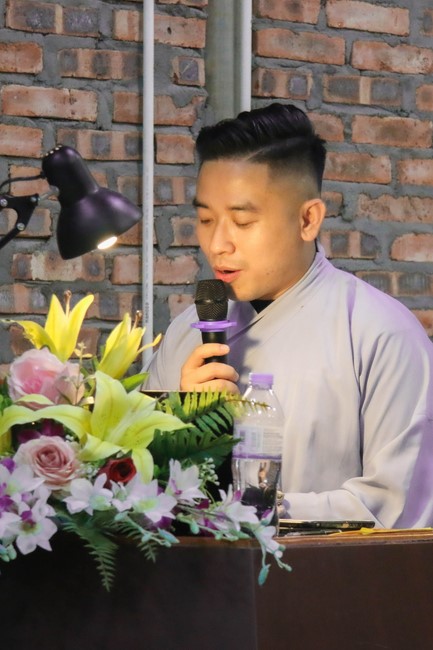 Chùa Bốn – Nghệ An: Lễ Hoa Đăng Kỷ Niệm Đức Phật A Di Đà