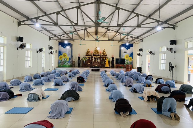 Three-Jewel Refuge Ceremony at Dong Cao Pagoda – Thanh Hoa