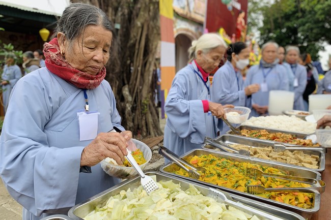 Three-Jewel Refuge Ceremony at Dong Cao Pagoda – Thanh Hoa