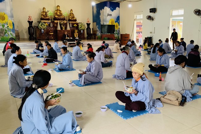 Three-Jewel Refuge Ceremony at Dong Cao Pagoda – Thanh Hoa