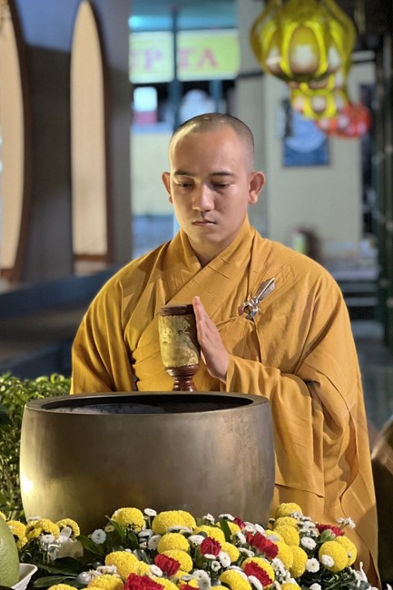 Lantern Candle Lighting Ceremony to commemorate Amitabha Buddha at Nhat Phap pagoda, Dong Nai
