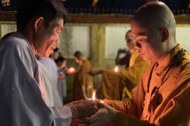 Lantern Candle Lighting Ceremony to commemorate Amitabha Buddha at Nhat Phap pagoda, Dong Nai