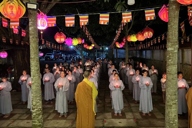 Lantern Candle Lighting Ceremony to commemorate Amitabha Buddha at Nhat Phap pagoda, Dong Nai